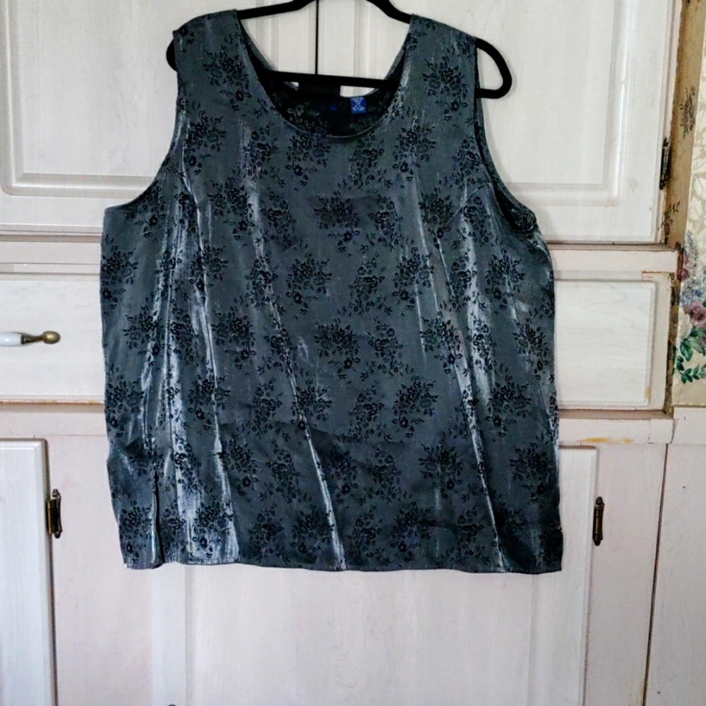 Ladies plus size tank top